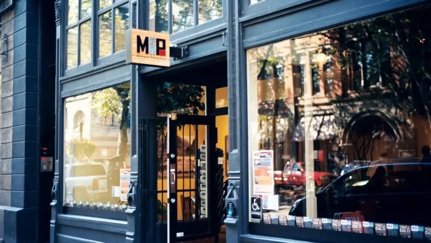 "Secrets of an Appealing Storefront"